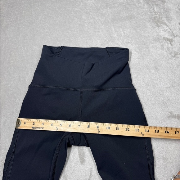 Lululemon Train Times Crop (17") Black Mesh Panels Capri Athletic Leggings 4 - Picture 9 of 16